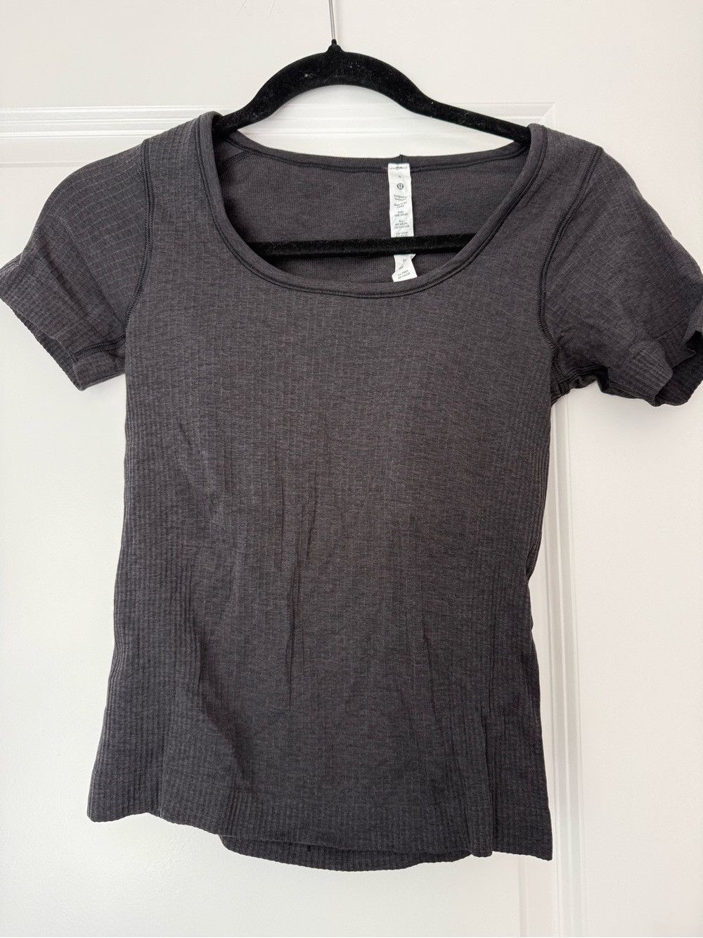 Lululemon ribbed top